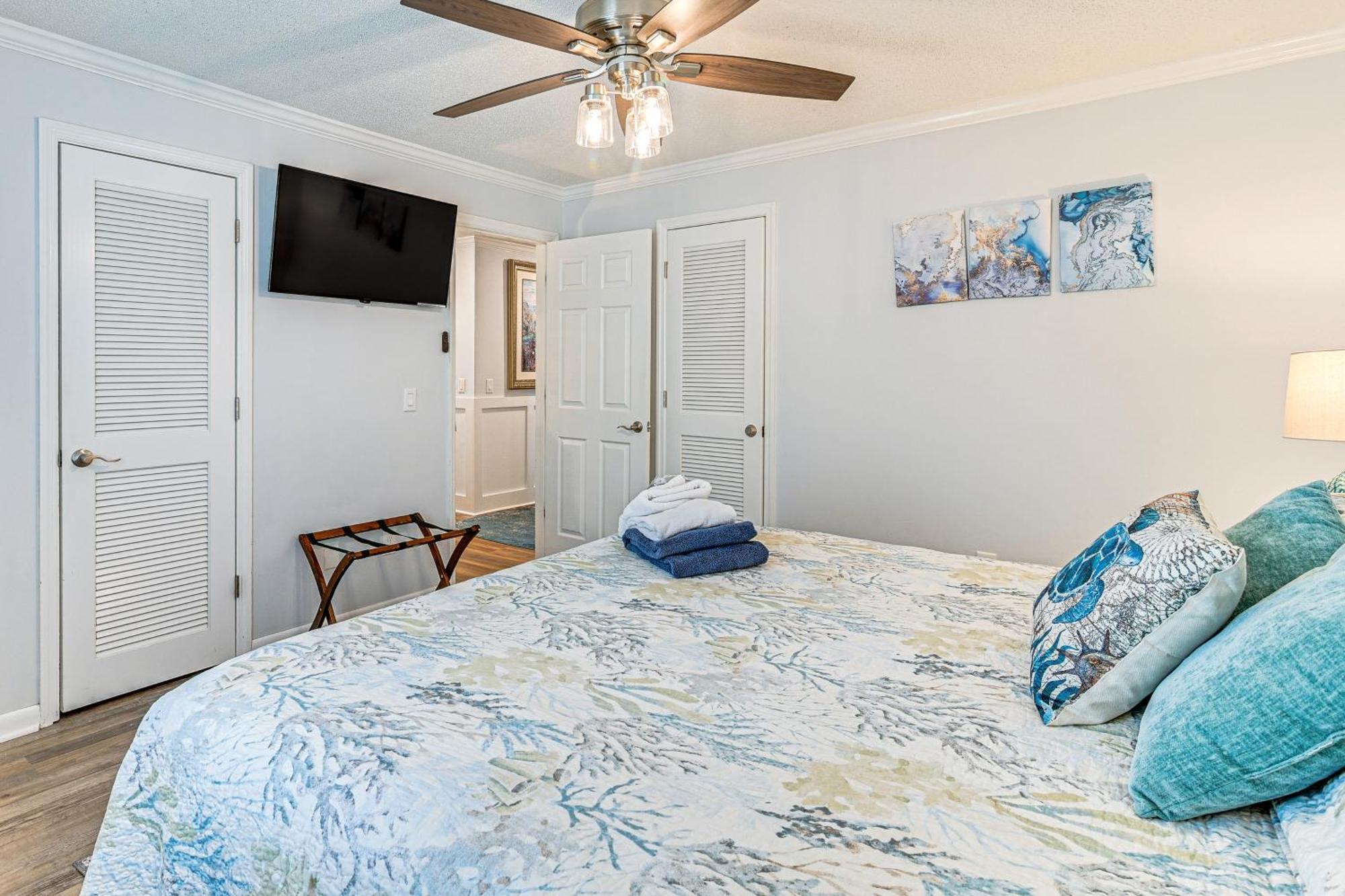 On-The-Beach Escape Oceanfront In Surfside! 미를 비치 외부 사진
