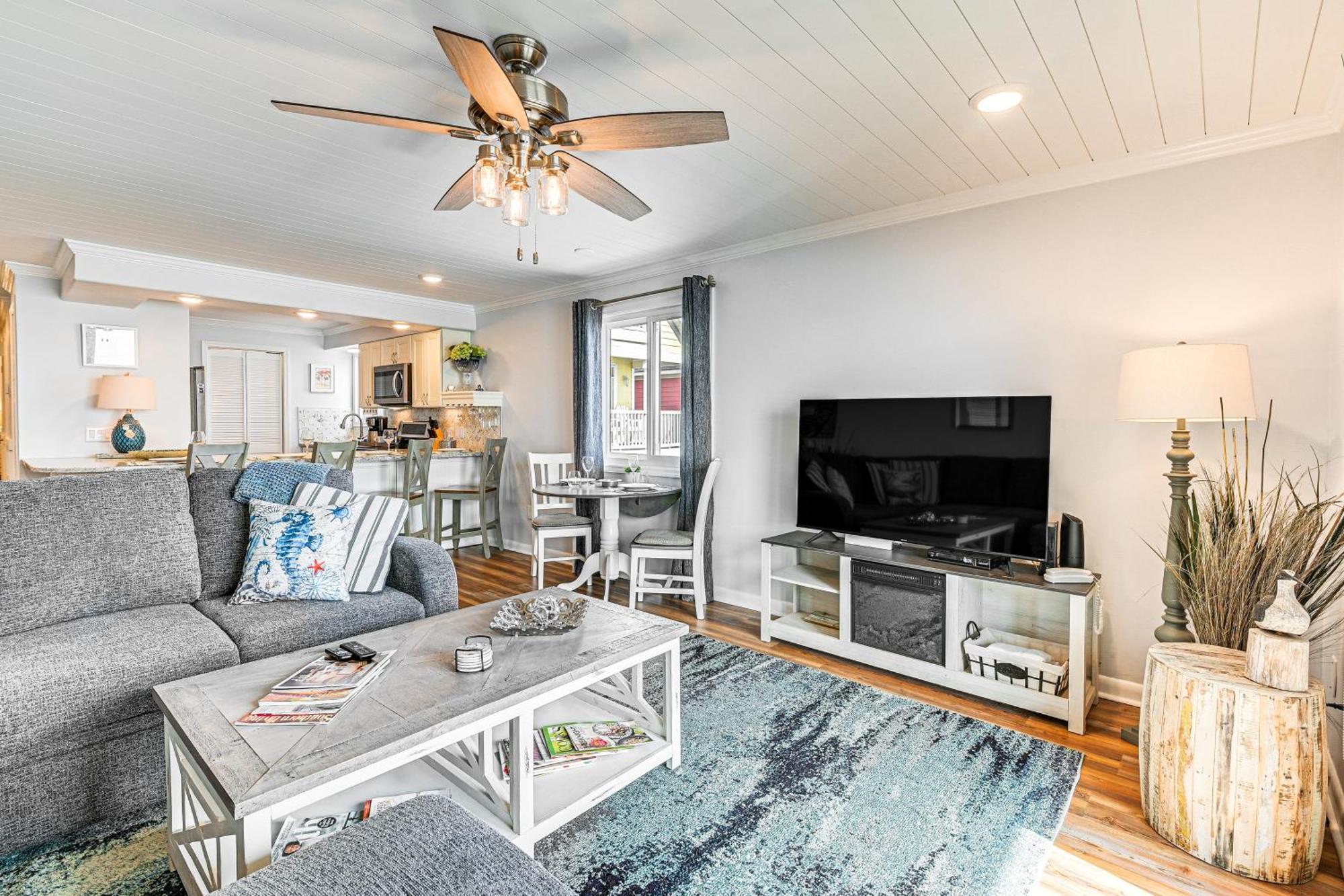 On-The-Beach Escape Oceanfront In Surfside! 미를 비치 외부 사진